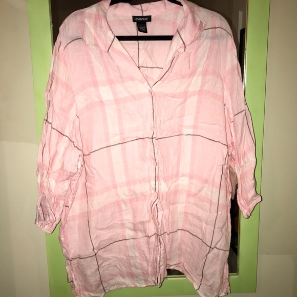 Avenue Button Up - Picture 1 of 3